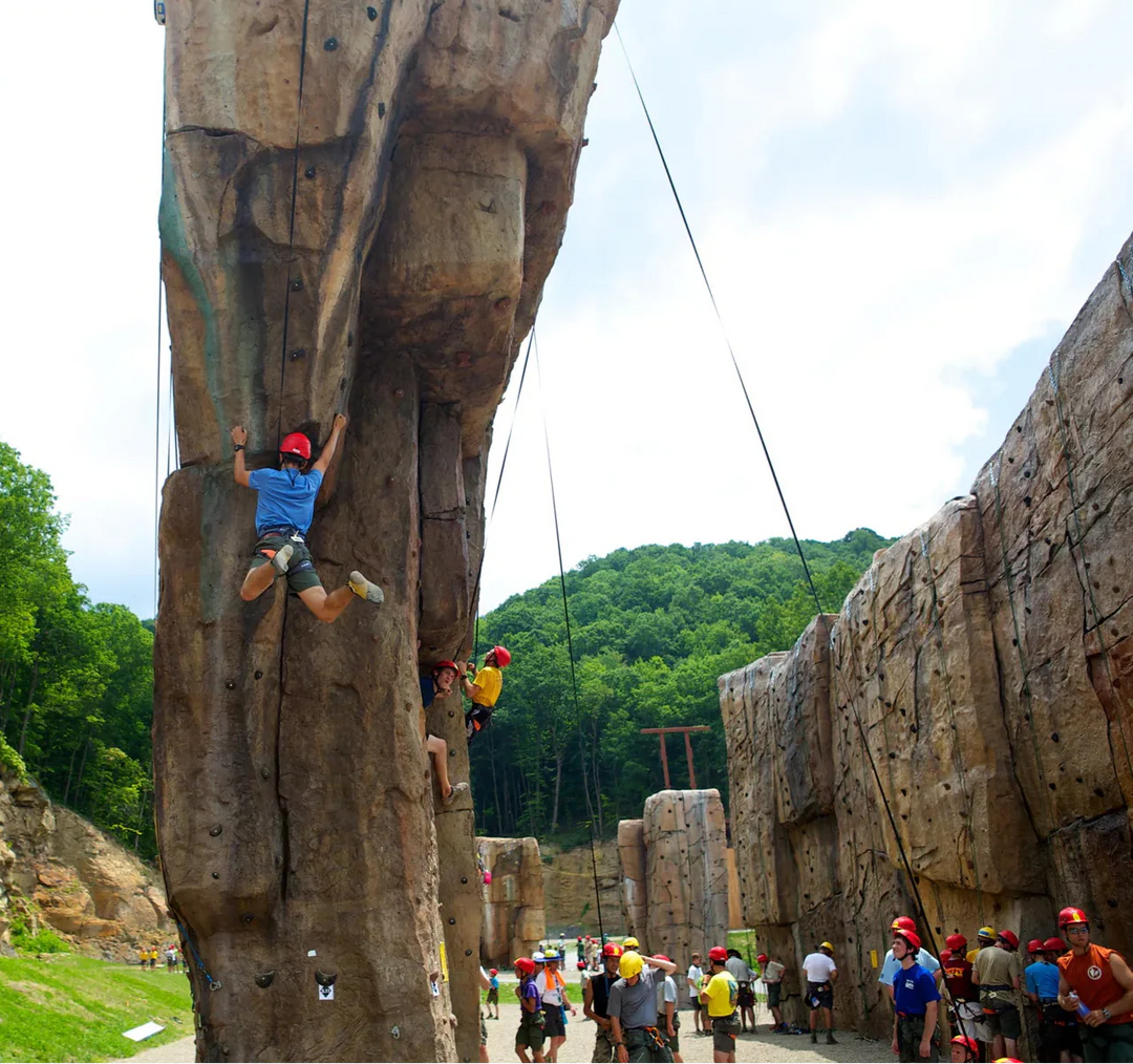 Bouldering vs. Roped Climbing: Facility Planning Considerations