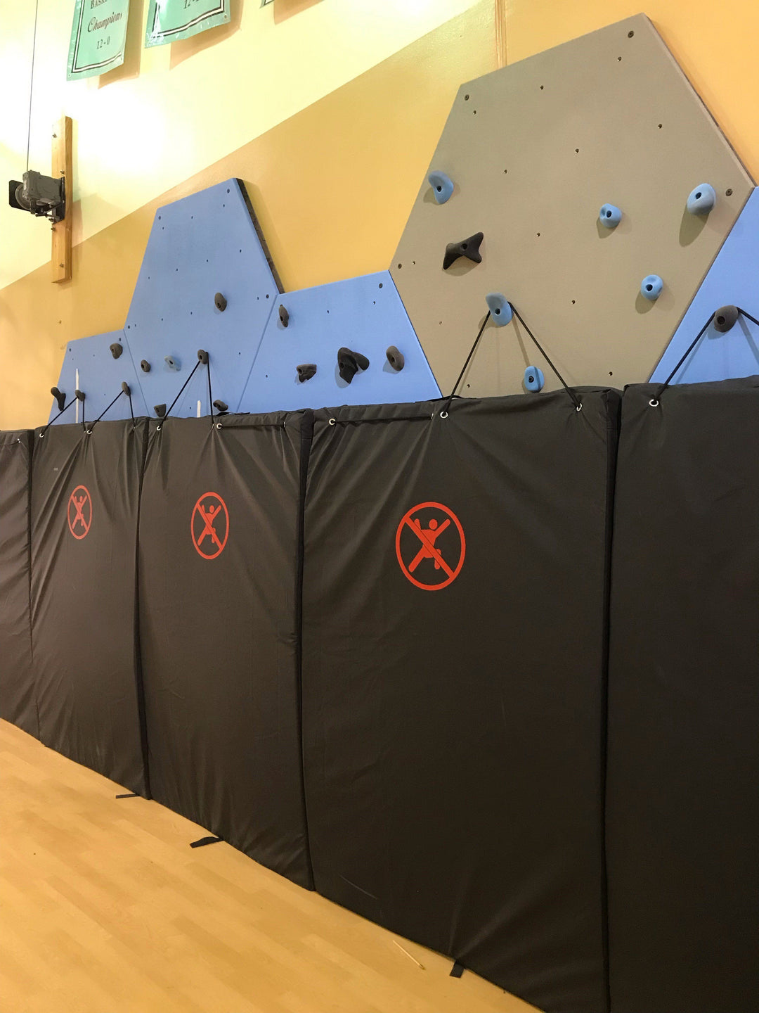 Eldo Flip-up Pads Flooring Eldowalls 